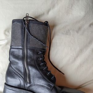 Leather Italian boots, 39